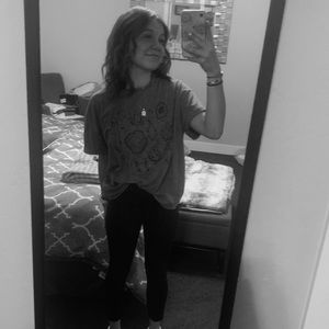 Meet your Posher, Emilie